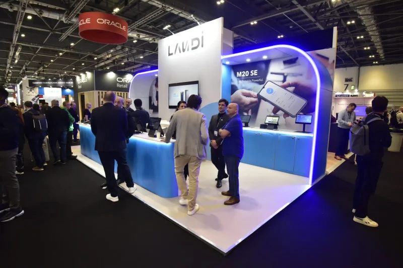 Landi exhibition stand full view
